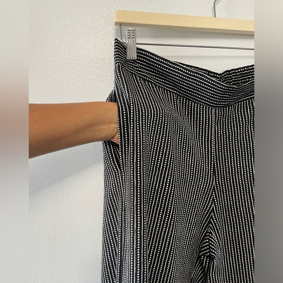 Striped wide leg pant - Picture 2 of 6